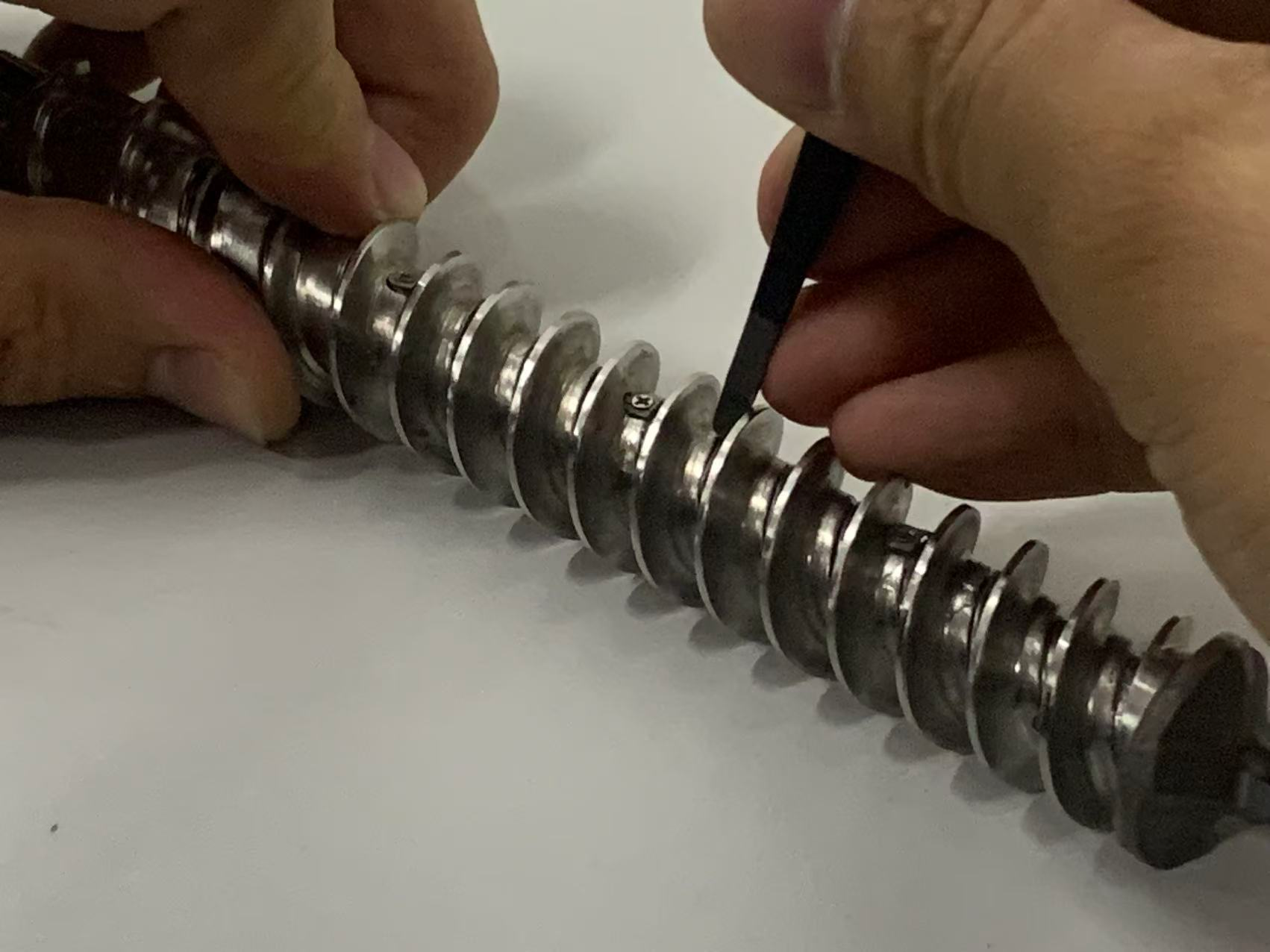 Thermocouple embedding on spiral drill bit